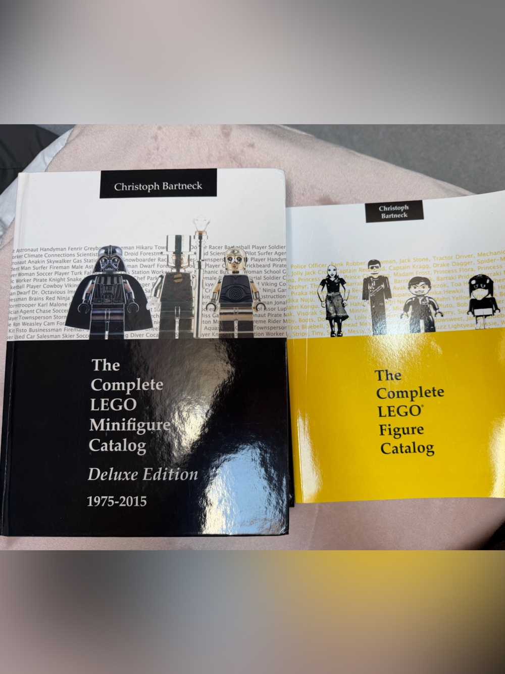 Complete Lego Mini-figure Catalog Deluxe Edition 1975-2015 Mint Condition